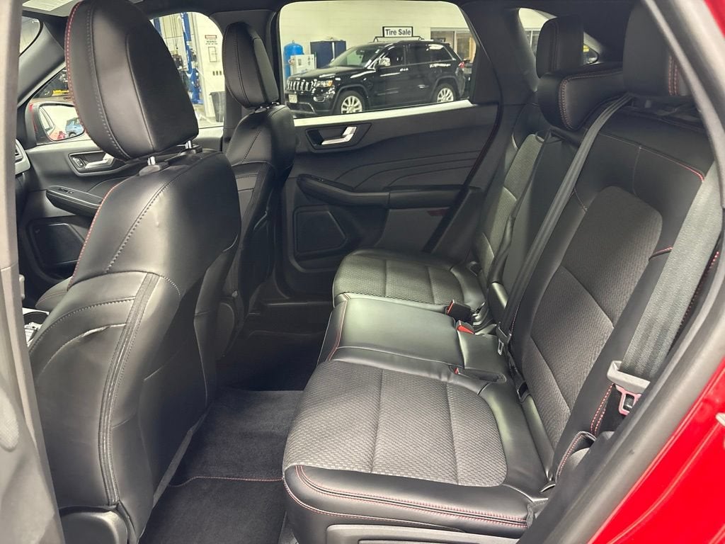 2023 Ford Escape ST-Line Select