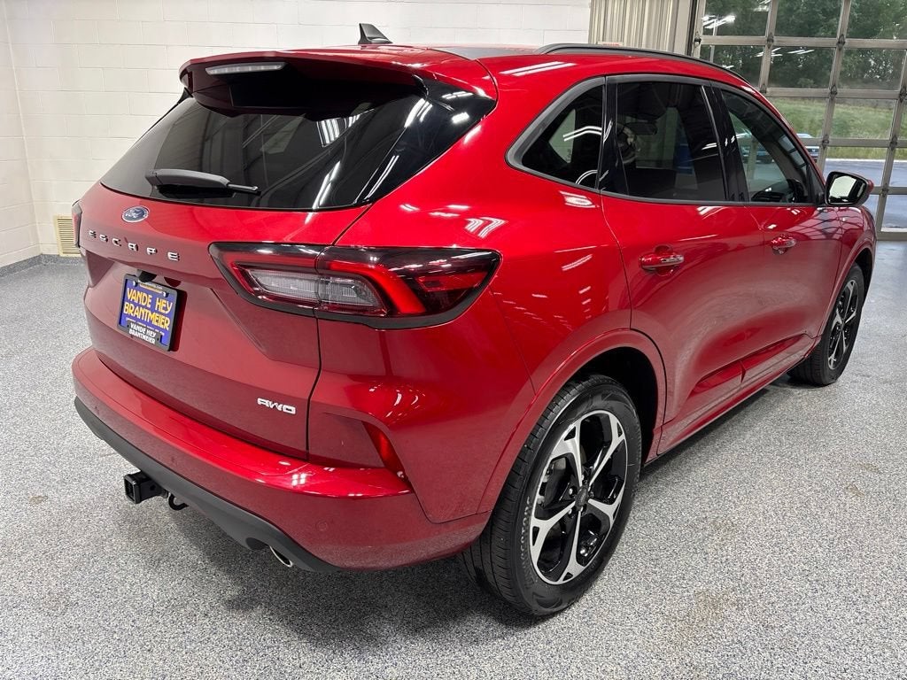 2023 Ford Escape ST-Line Select