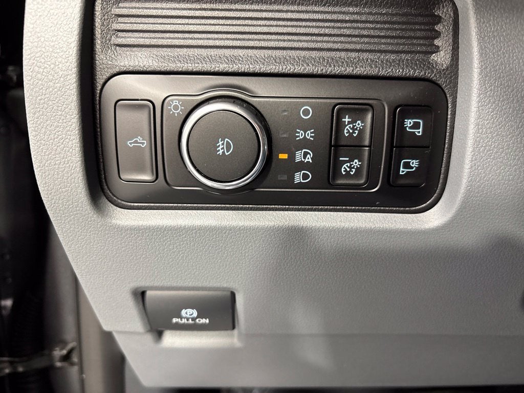 2025 Ford Super Duty F-350 DRW XLT