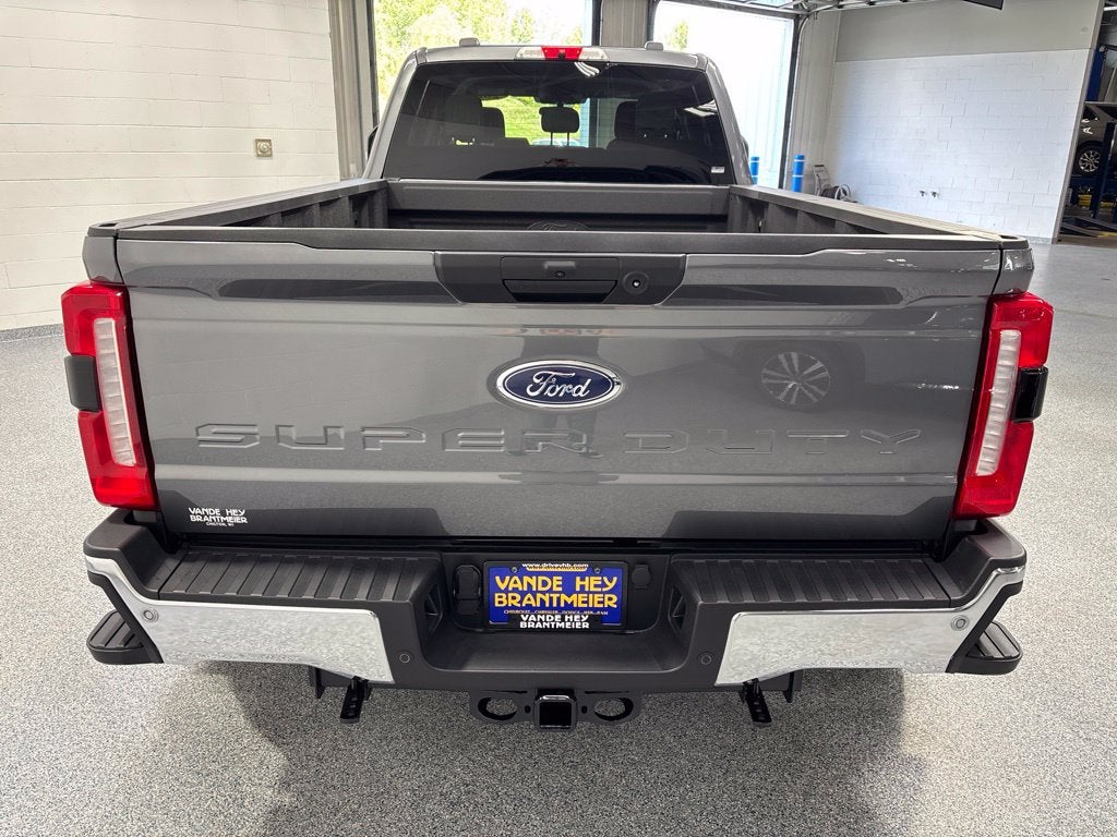 2025 Ford Super Duty F-350 DRW XLT