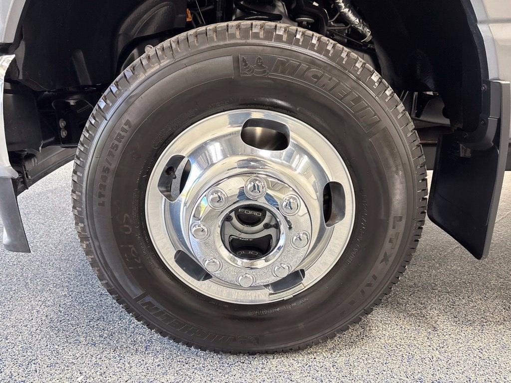 2025 Ford Super Duty F-350 DRW XLT