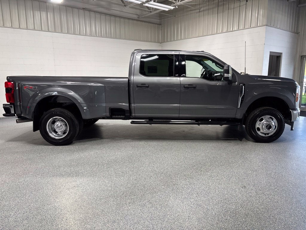 2025 Ford Super Duty F-350 DRW XLT