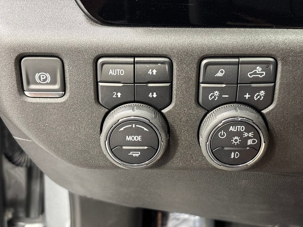 2025 Chevrolet Silverado 3500 HD LTZ DRW