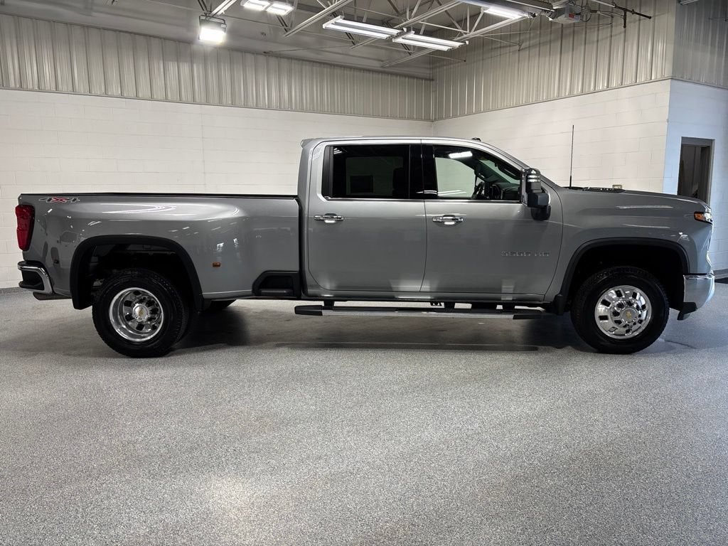 2025 Chevrolet Silverado 3500 HD LTZ DRW