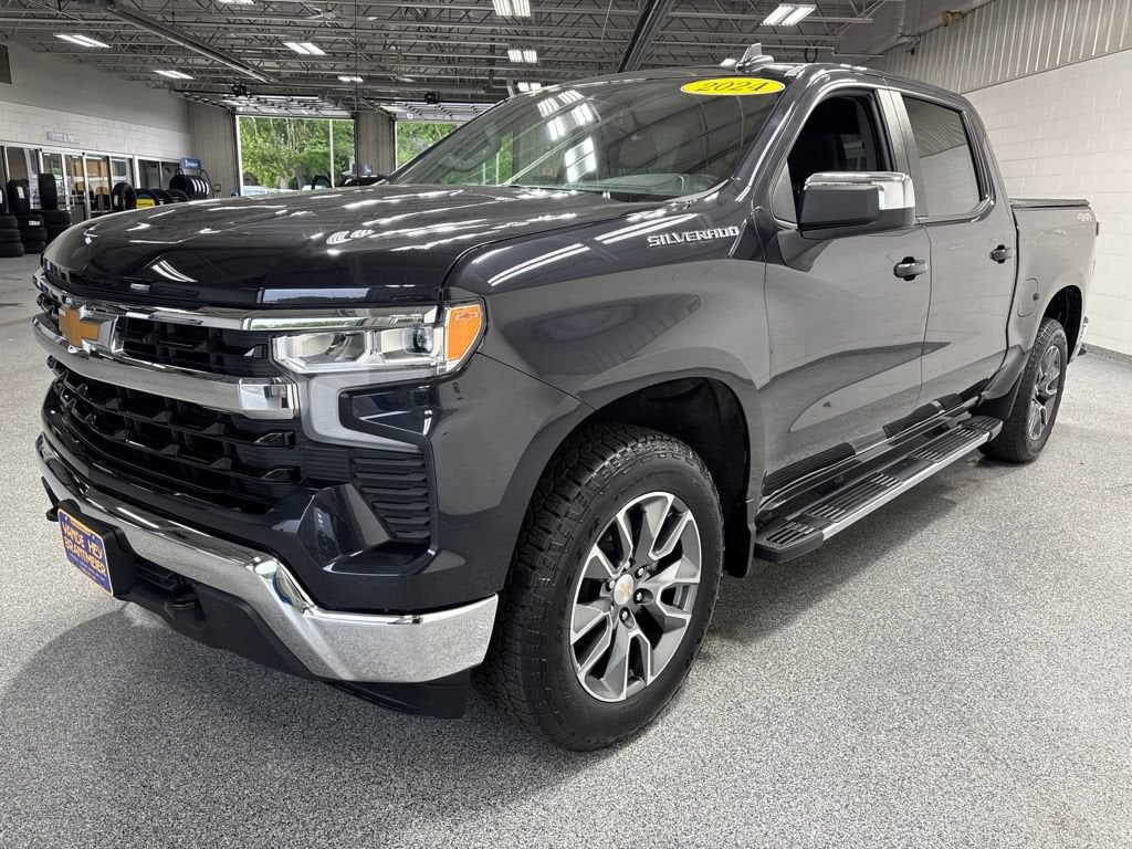 2024 Chevrolet Silverado 1500 LT (2FL)
