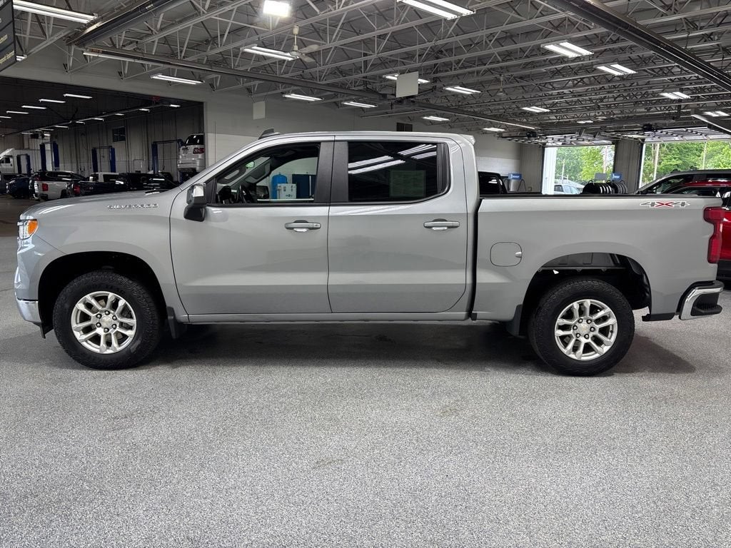 2024 Chevrolet Silverado 1500 LT (2FL)