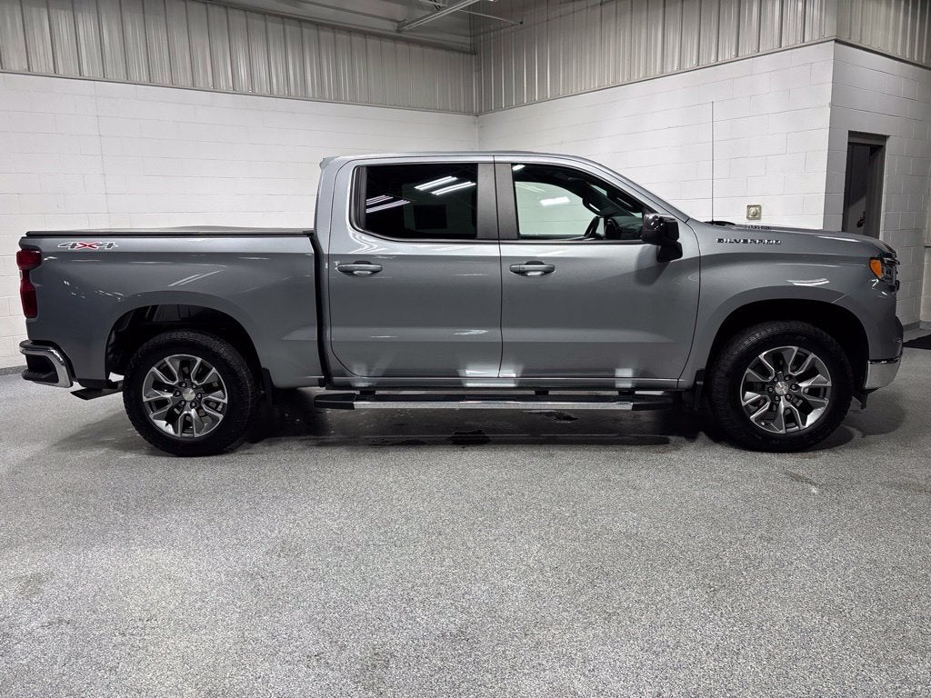 2024 Chevrolet Silverado 1500 LT (2FL)