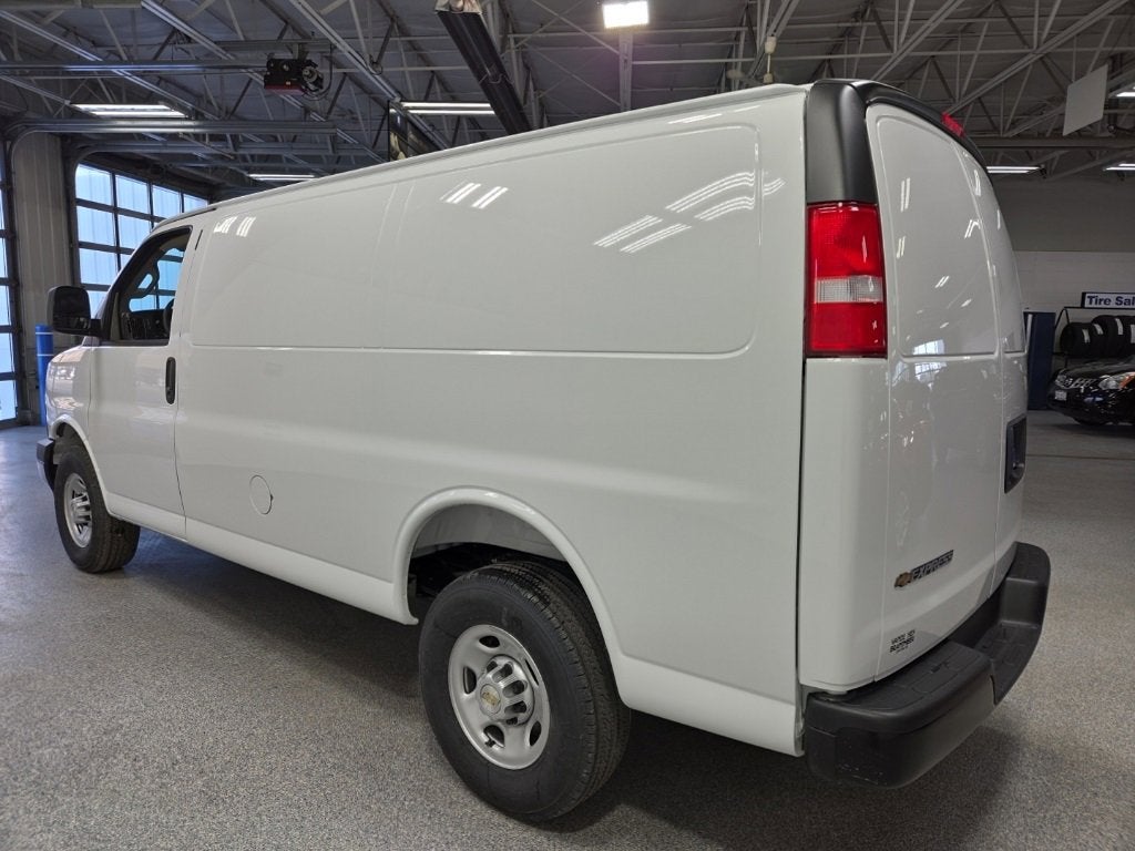 2026 Chevrolet Express Cargo WT