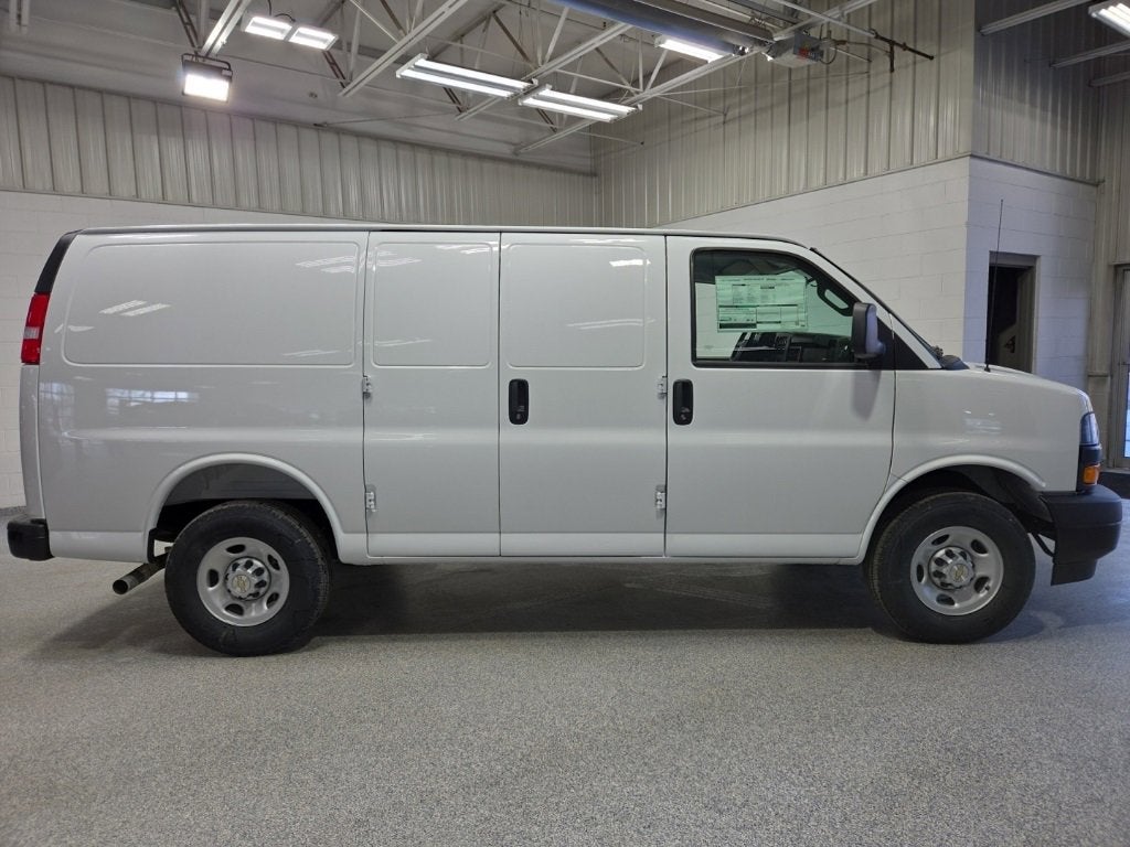 2026 Chevrolet Express Cargo WT