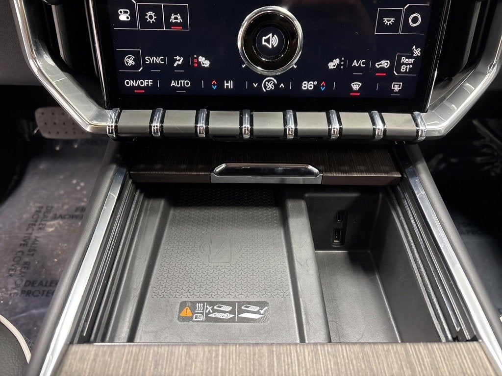 2025 GMC Acadia Denali