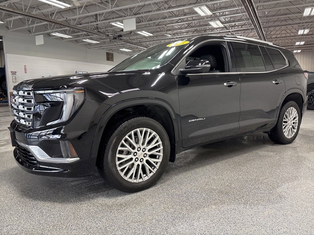 2025 GMC Acadia Denali