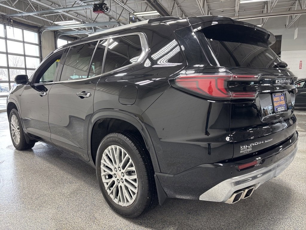 2025 GMC Acadia Denali