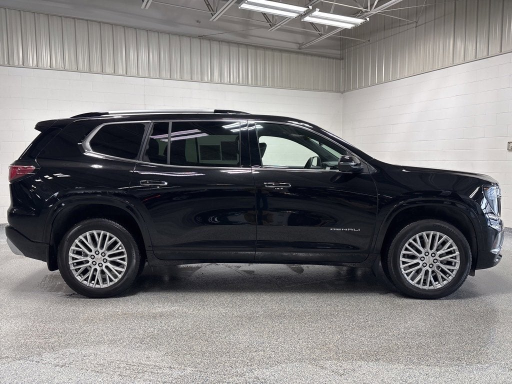 2025 GMC Acadia Denali