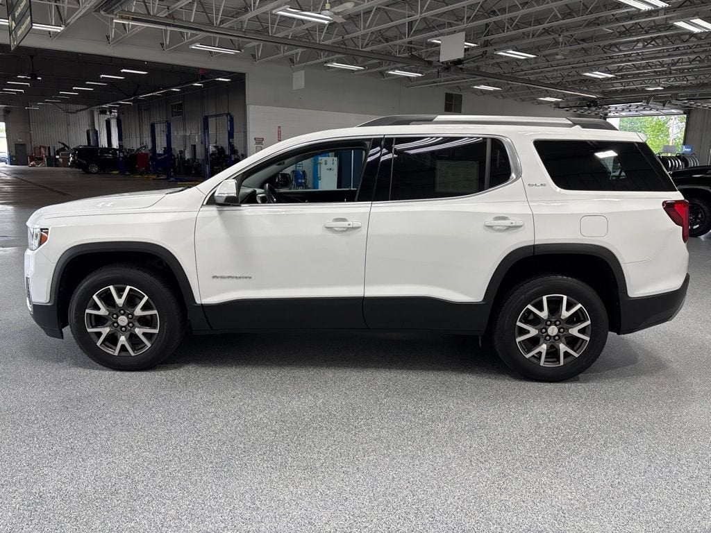 2022 GMC Acadia SLE