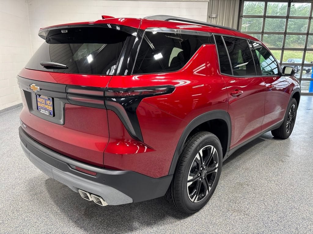 2027 Chevrolet Traverse LT