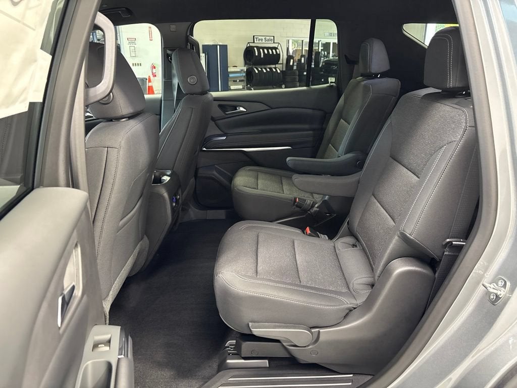 2027 Chevrolet Traverse LT - Photo 46