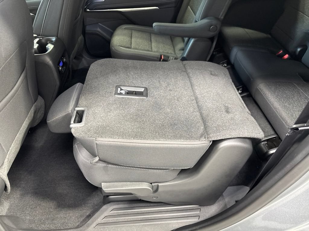 2027 Chevrolet Traverse LT - Photo 49