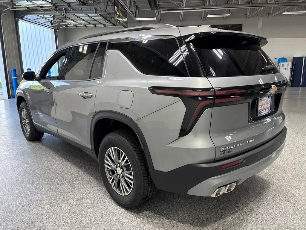 2027 Chevrolet Traverse LT - Photo 5