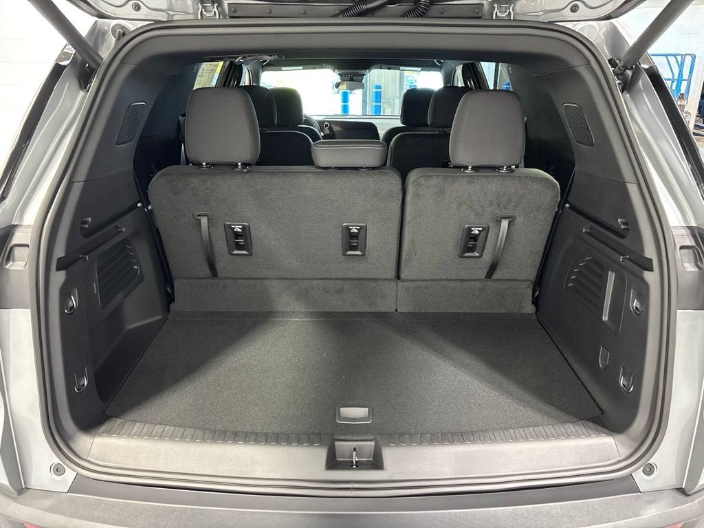 2027 Chevrolet Traverse LT - Photo 55