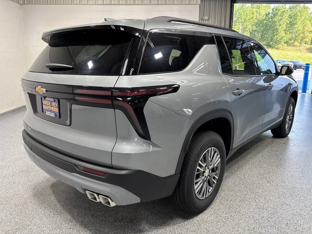 2027 Chevrolet Traverse LT - Photo 7