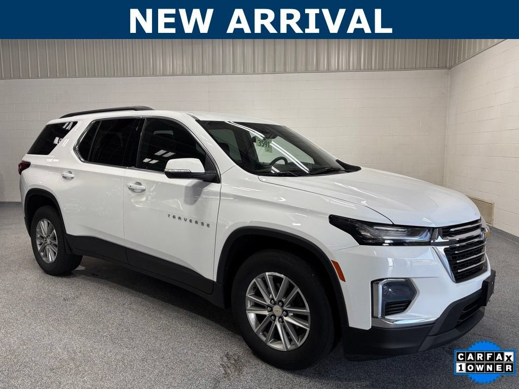 2023 Chevrolet Traverse LT Cloth