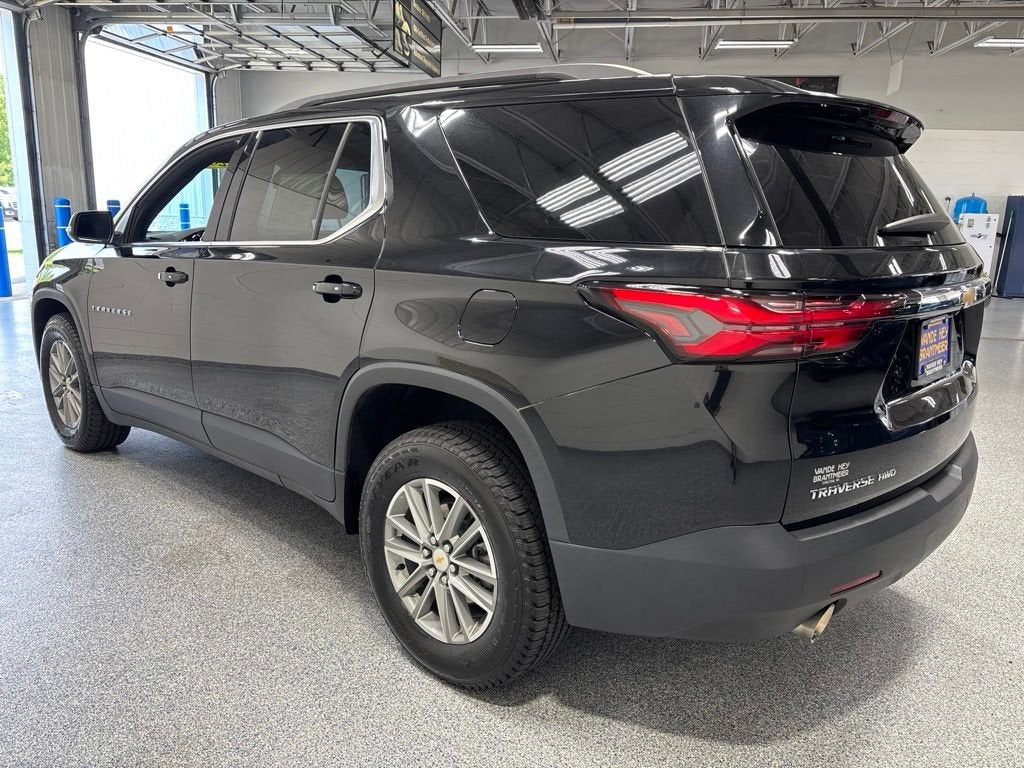 2023 Chevrolet Traverse LT Cloth