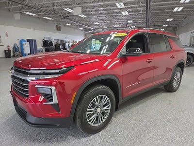 2025 Chevrolet Traverse LT