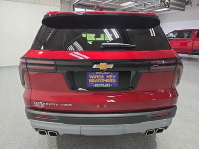 2025 Chevrolet Traverse LT