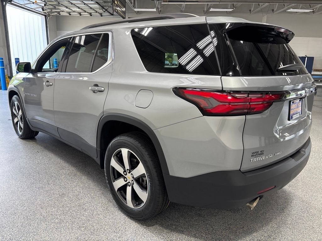 2023 Chevrolet Traverse LT Leather