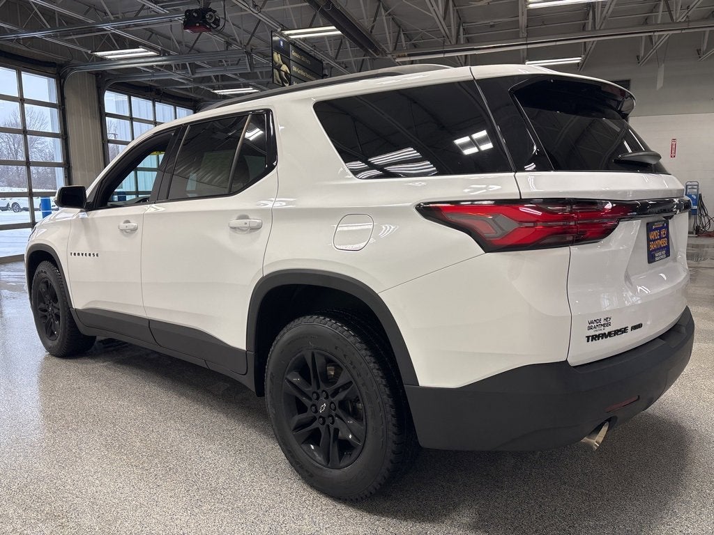 2023 Chevrolet Traverse LT Leather