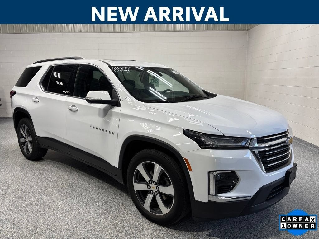 2023 Chevrolet Traverse LT Leather