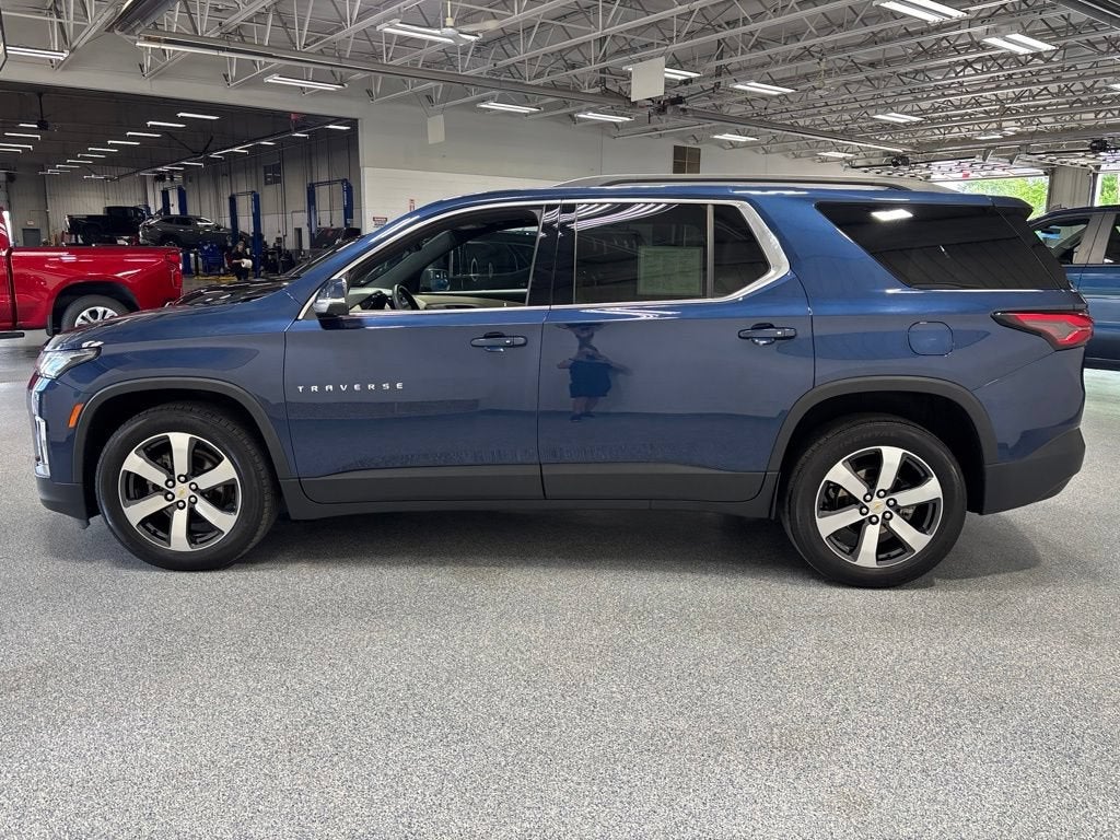 2023 Chevrolet Traverse LT Leather