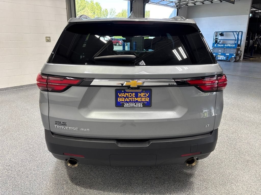 2023 Chevrolet Traverse LT Leather
