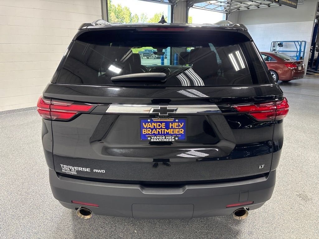 2023 Chevrolet Traverse LT Leather
