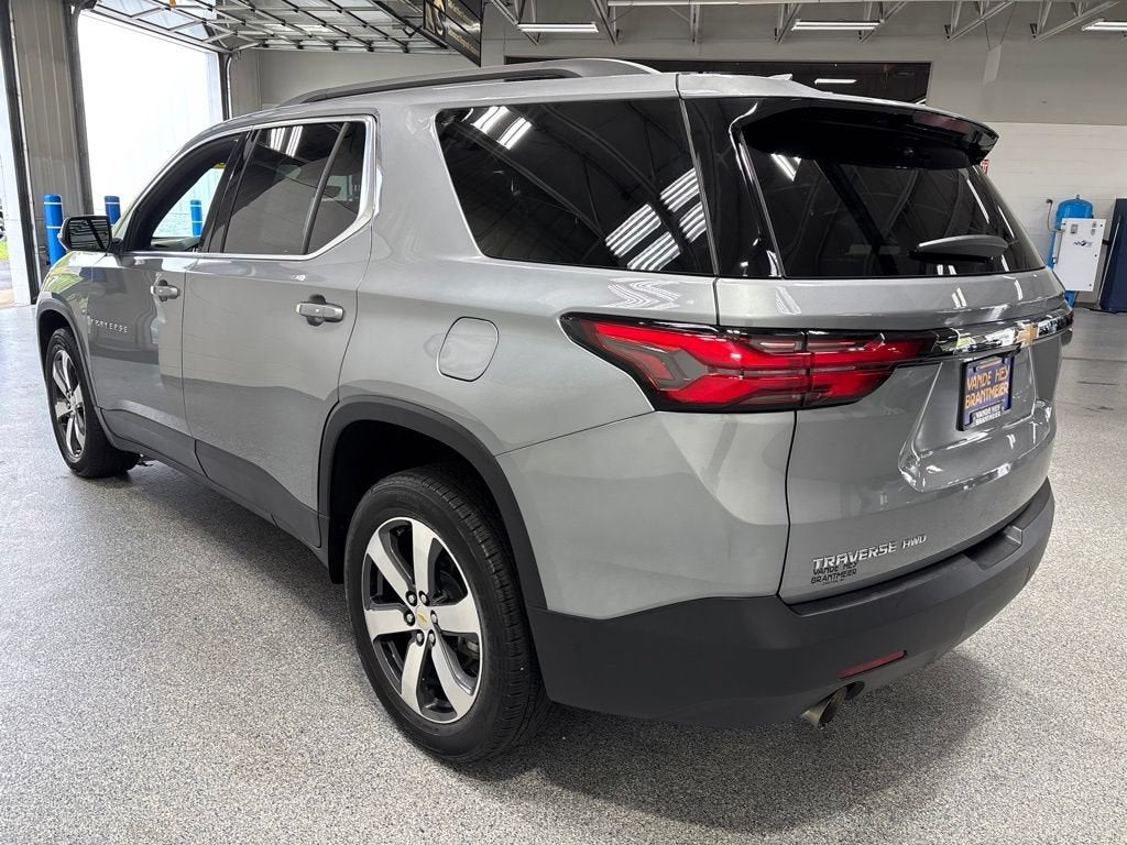 2023 Chevrolet Traverse LT Leather