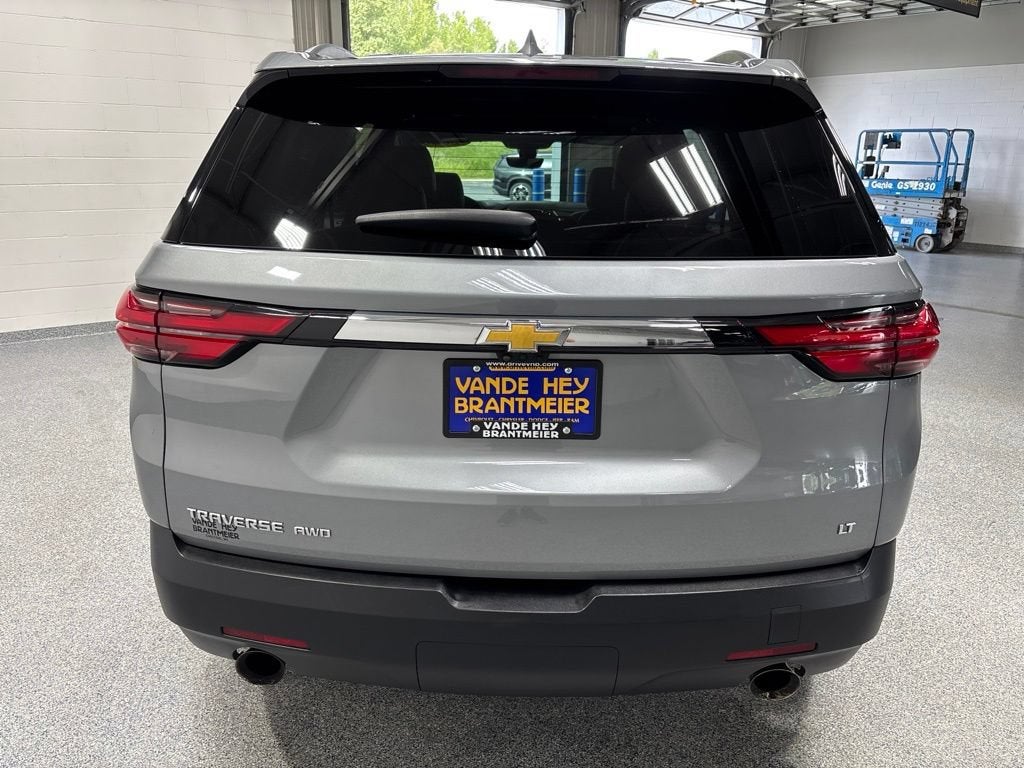 2023 Chevrolet Traverse LT Leather