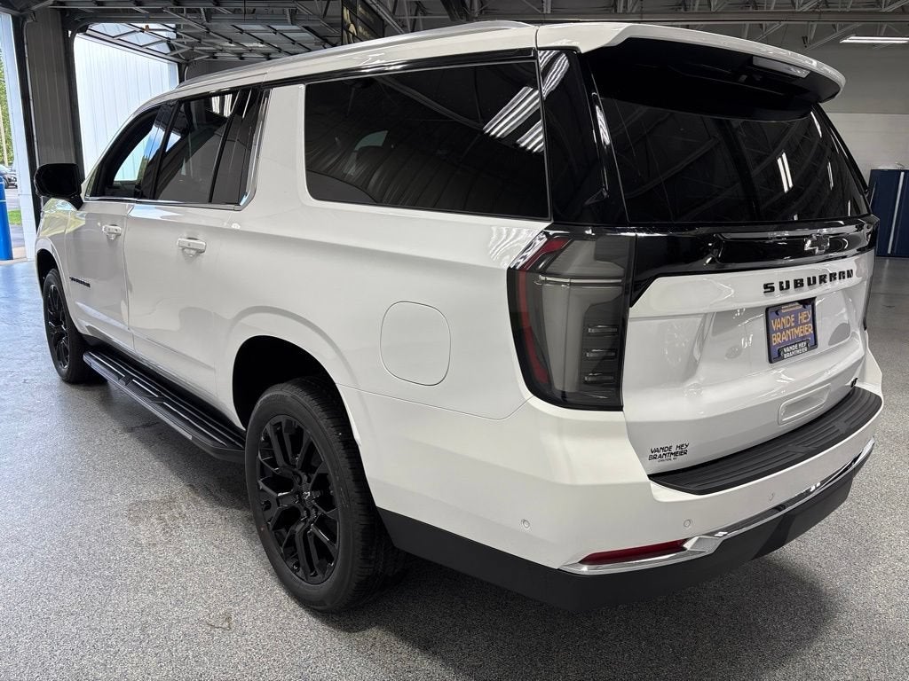 2026 Chevrolet Suburban LT