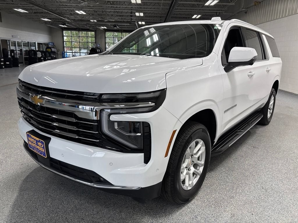 2026 Chevrolet Suburban LT