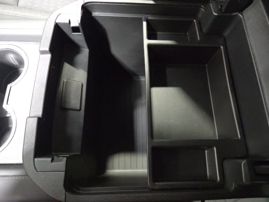 2023 Chevrolet Suburban LS