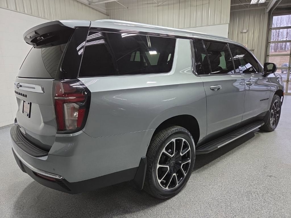 2023 Chevrolet Suburban LS