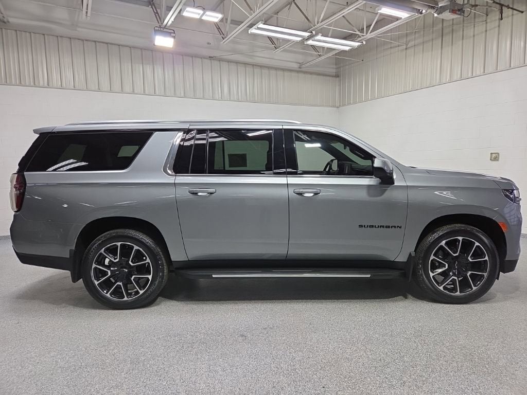 2023 Chevrolet Suburban LS