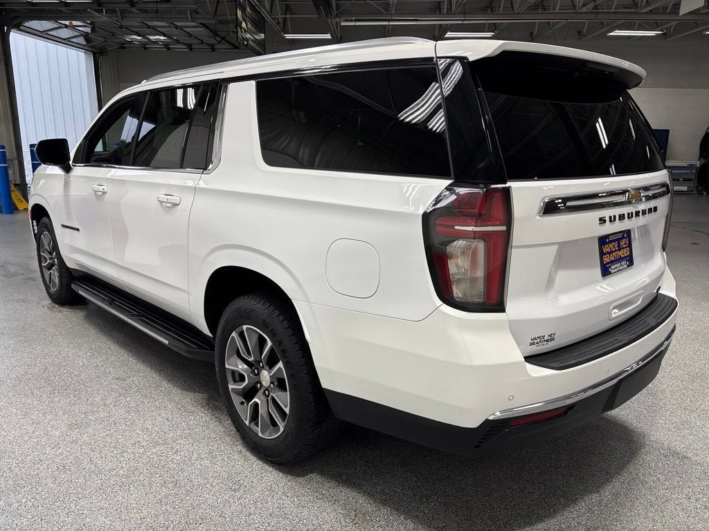 2022 Chevrolet Suburban LT