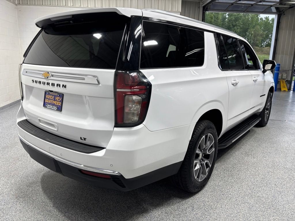2022 Chevrolet Suburban LT