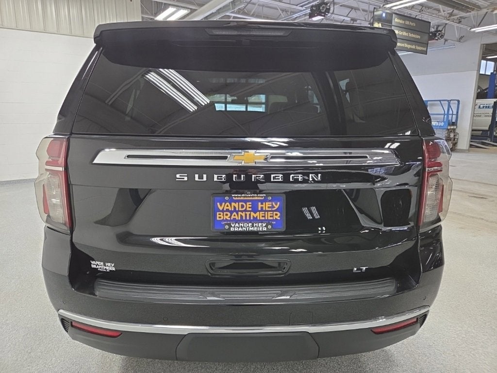 2021 Chevrolet Suburban LT