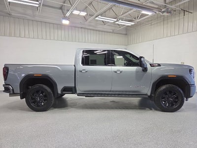 2025 GMC Sierra 2500 HD AT4