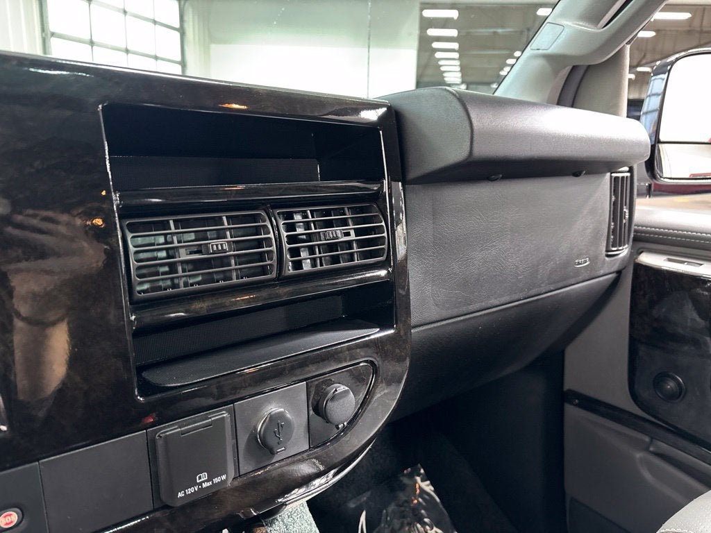 2018 GMC Savana Cargo 2500 Base
