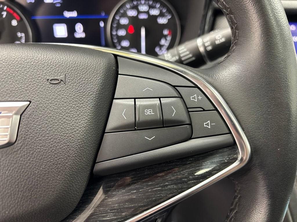 2022 Cadillac XT5 Premium Luxury