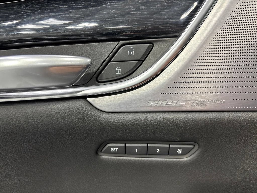 2022 Cadillac XT5 Premium Luxury