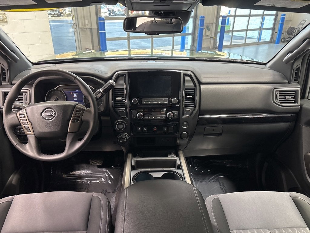 2024 Nissan Titan SV