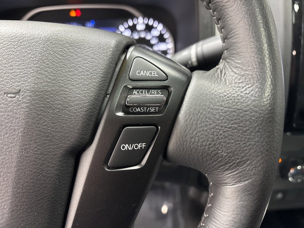 2024 Nissan Frontier SL